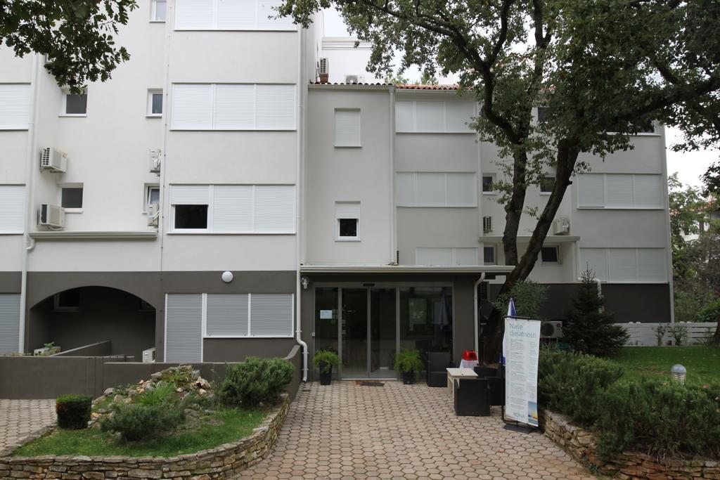 Rona Apartments Volta Pola Esterno foto