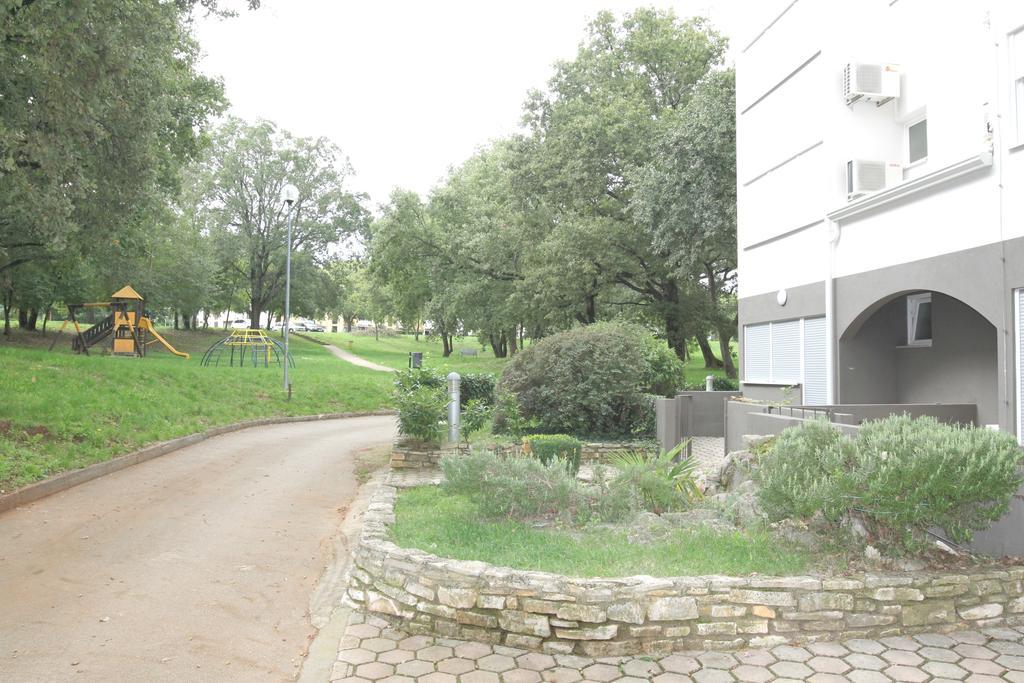 Rona Apartments Volta Pola Esterno foto
